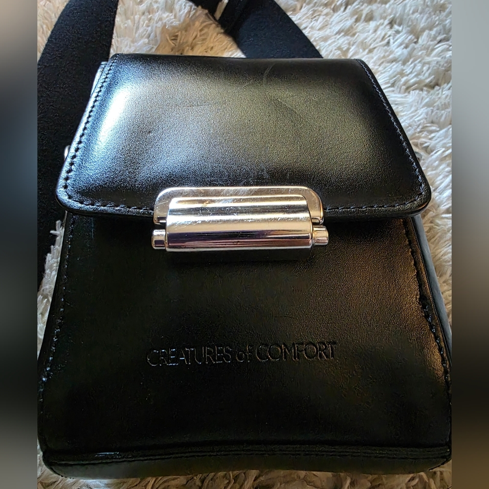CREATURES OF COMFORT Camera Leather Crossbody Bag - Picture 5 of 13